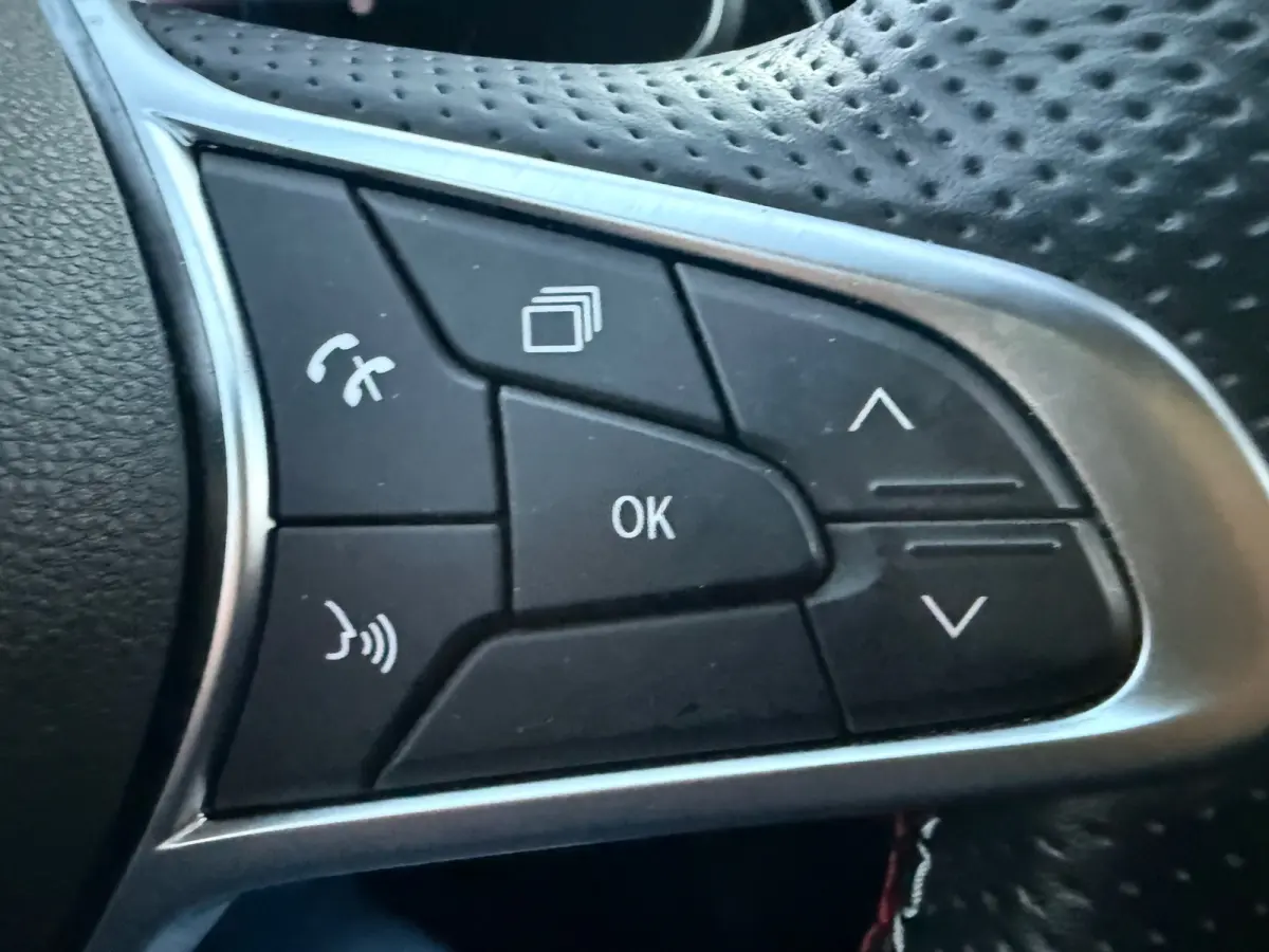 1.6 E-Tech Hybrid 145 R.S. Line, Panoramadak,Stoelverwarming,Stuurverwarming,Apple Carplay/Android