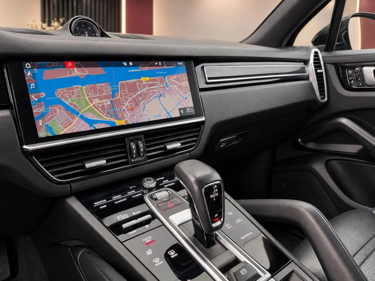 3.0 E-Hybrid 462PK | Matrix | Bose | Memory | ACC | Carbon | 21" LMV | Trekhaak