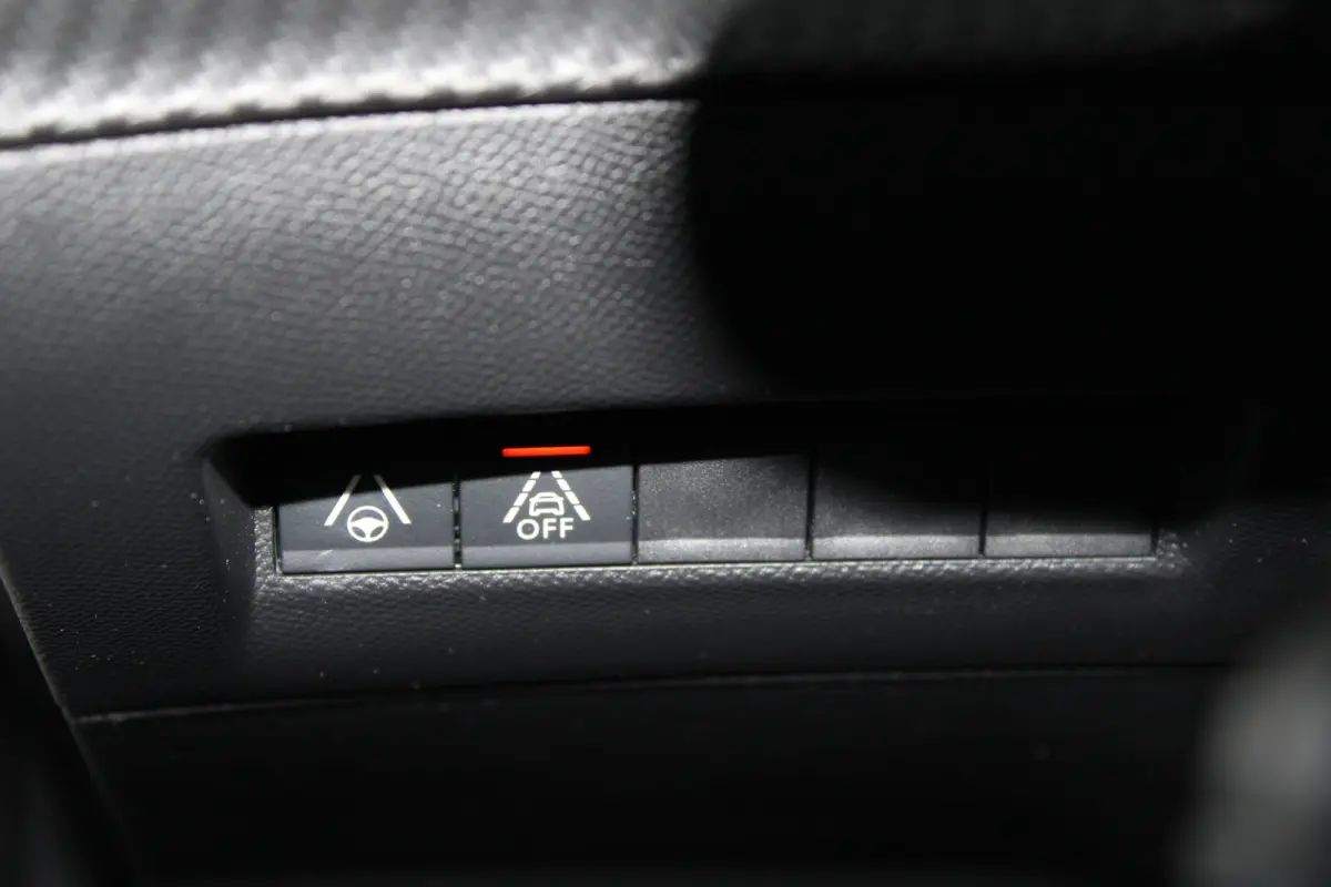 EV GT Pack 50 kWh | Fase 3 laden | SOH 93,38% | Panorama/schuifdak | Stoelverwarming | Navigatie | Camera | NL auto |