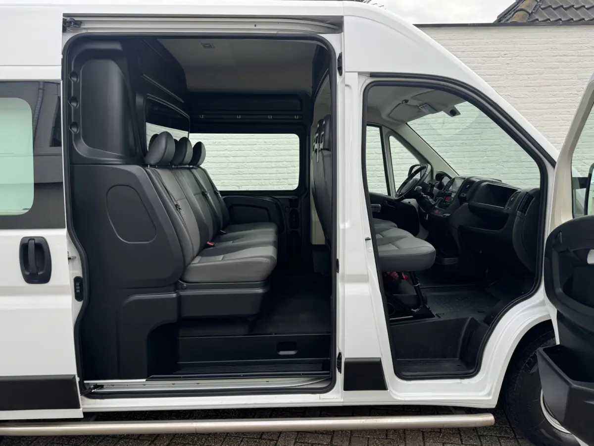 2.2 BlueHDi 140 L2H2 3.5t 6 pers Camera Carplay Trekhaak 3000kg Cruise Navigatie