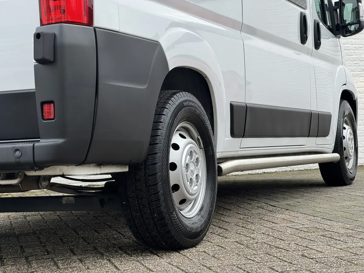 2.2 BlueHDi 140 L2H2 3.5t 6 pers Camera Carplay Trekhaak 3000kg Cruise Navigatie