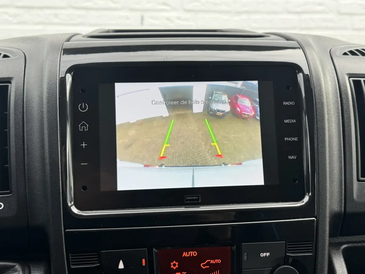 2.2 BlueHDi 140 L2H2 3.5t 6 pers Camera Carplay Trekhaak 3000kg Cruise Navigatie