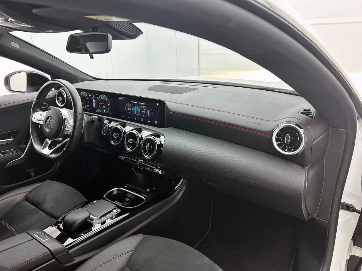 250 e AMG Line WIDE-SCREEN | CAMERA | STOELVERWARMING