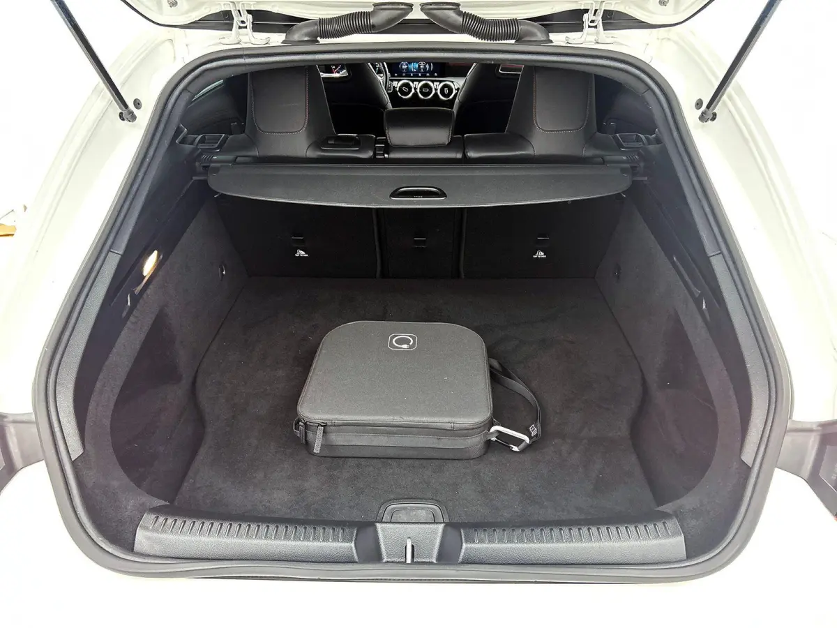 250 e AMG Line WIDE-SCREEN | CAMERA | STOELVERWARMING