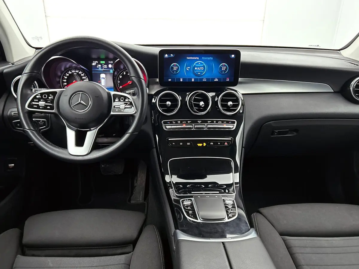 4MATIC Business Solution Luxury CAMERA | TREKHAAK | NAVI & CARPLAY
