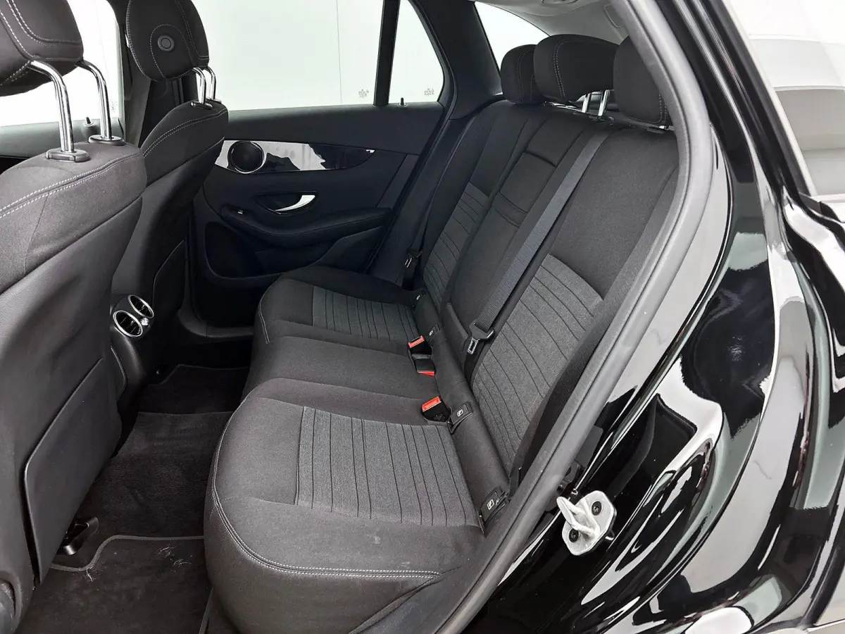 4MATIC Business Solution Luxury CAMERA | TREKHAAK | NAVI & CARPLAY