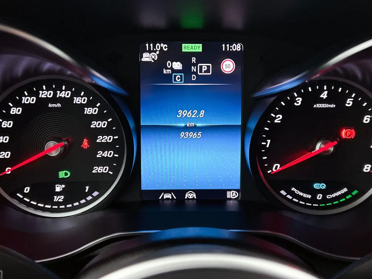 4MATIC Business Solution Luxury CAMERA | TREKHAAK | NAVI & CARPLAY