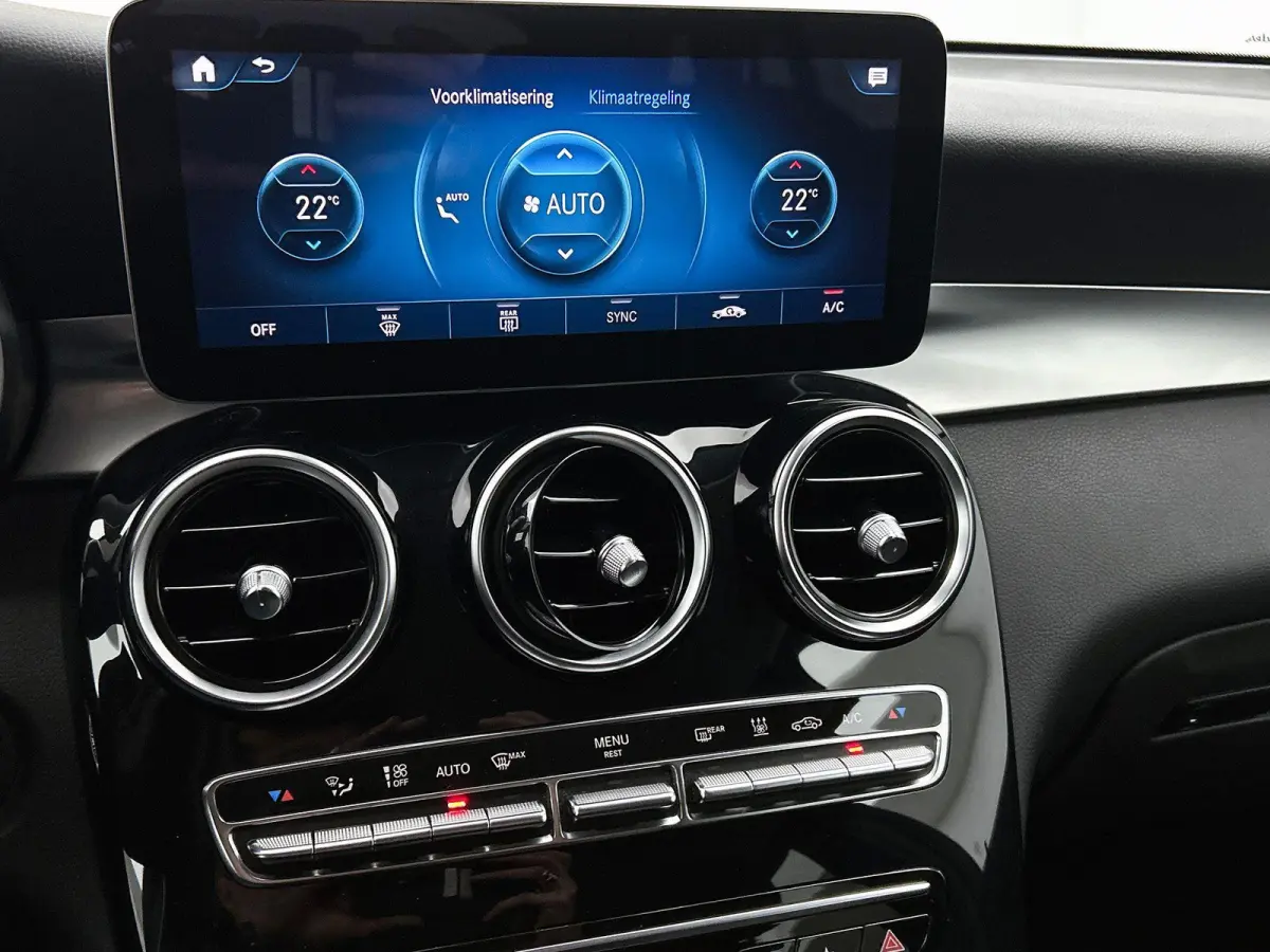 4MATIC Business Solution Luxury CAMERA | TREKHAAK | NAVI & CARPLAY