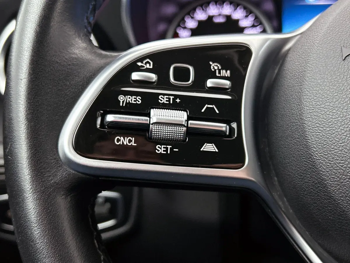 4MATIC Business Solution Luxury CAMERA | TREKHAAK | NAVI & CARPLAY
