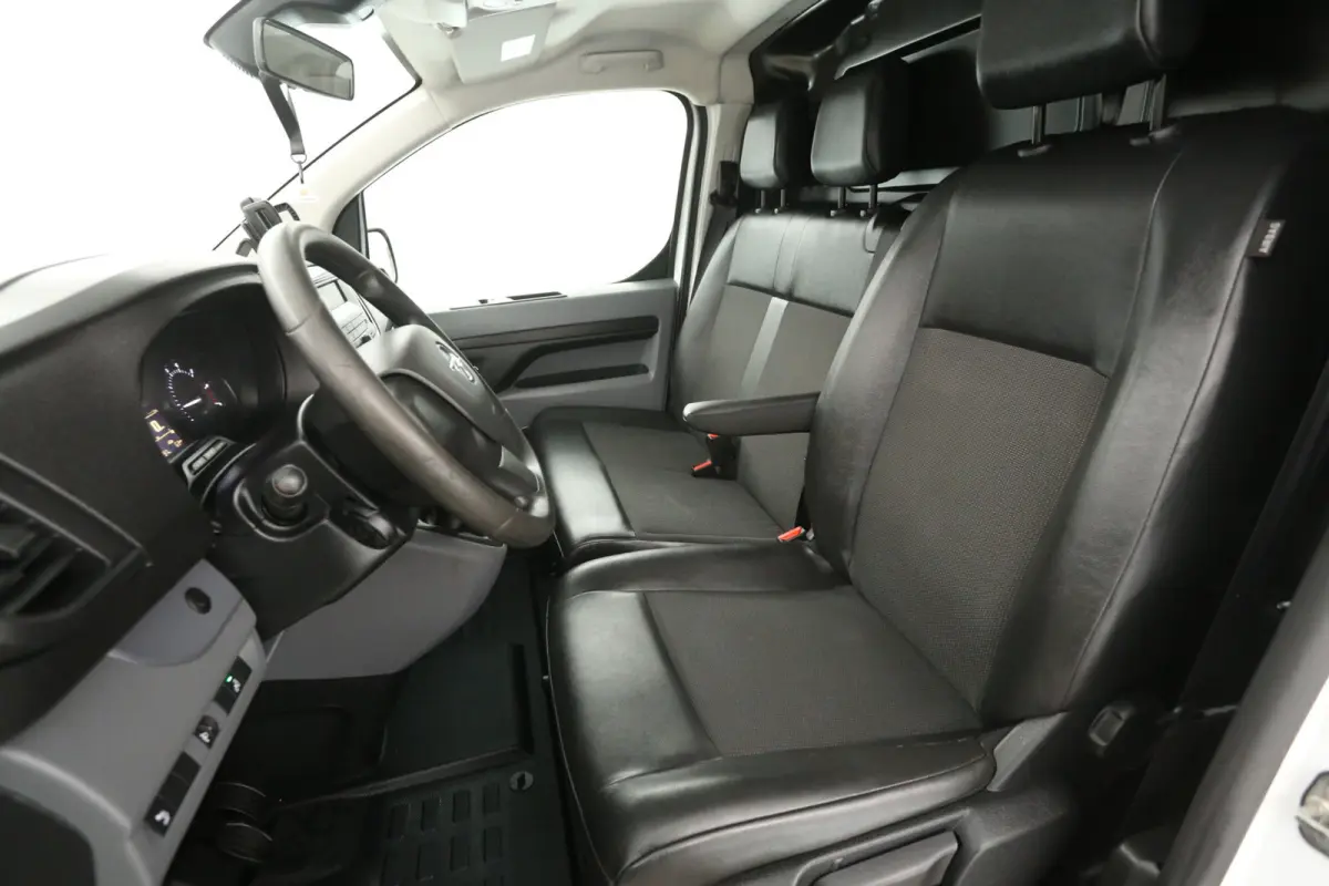 CDTI L3H1 | Airco | Cruise | 3 Zits | Kasten | Trekhaak | Parkeersens. | Imperiaal