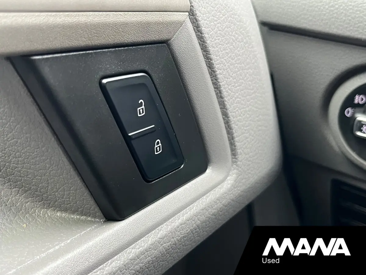 5.160 3.5T L3H3 DL N1 • trekhaak • navi • apple carplay • android auto • camera