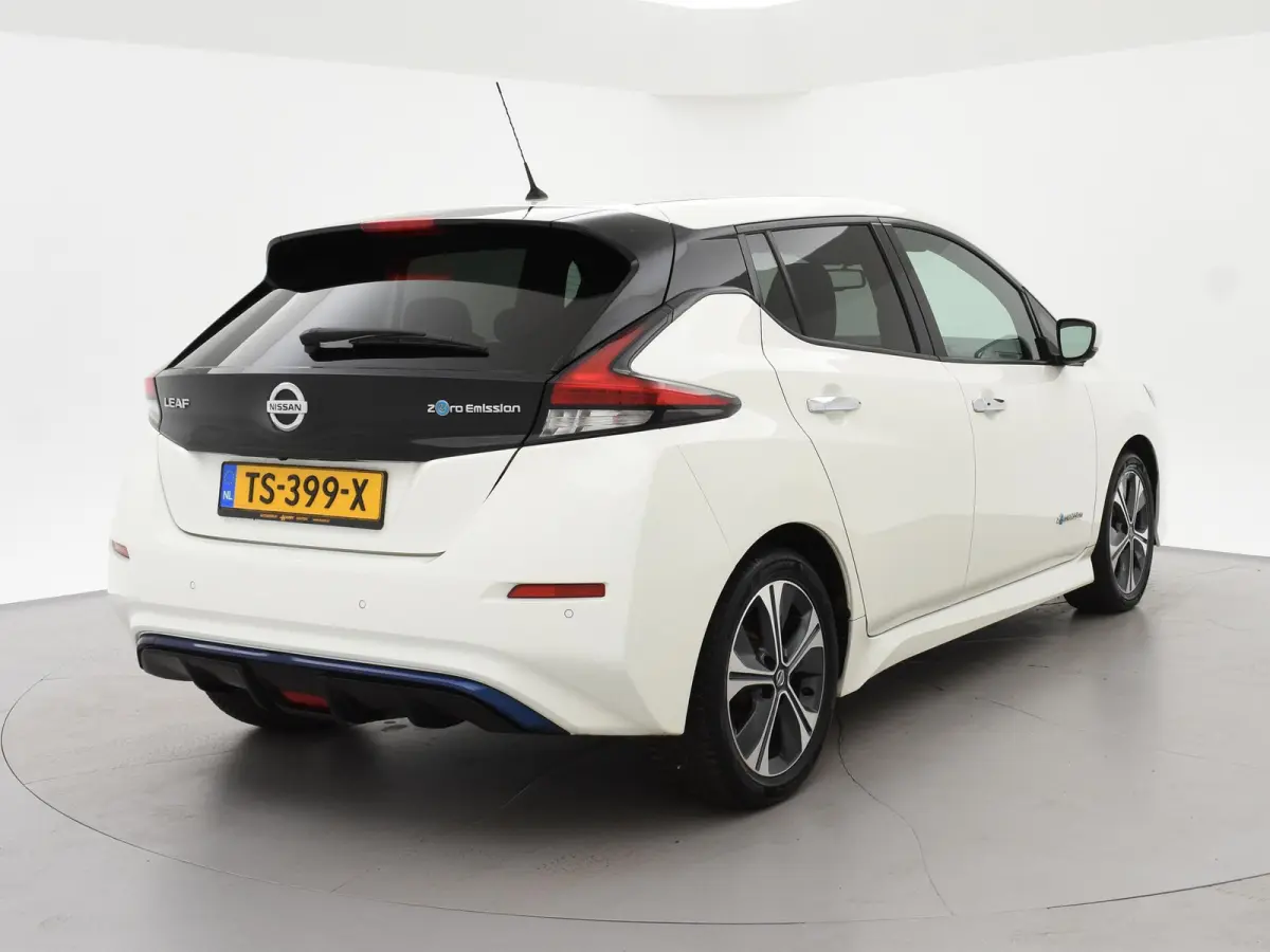N-CONNECTA 40 kWh HV ACCU PROBLEEM | 360 CAMERA | STUURVERWARMING
