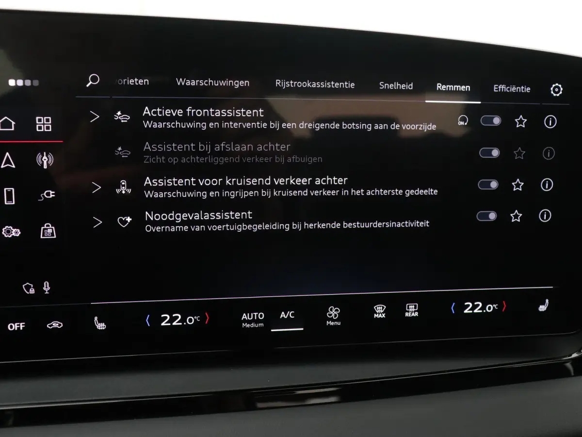 Advanced edition performance 100 kWh 306 PK | Navigatie | Omgevingscamera’s | Elektrisch instelbare stoelen | MMI Bijrijdersscherm | Leder-kunstlederen sportstoelen | Matrix Ledkoplampen| 