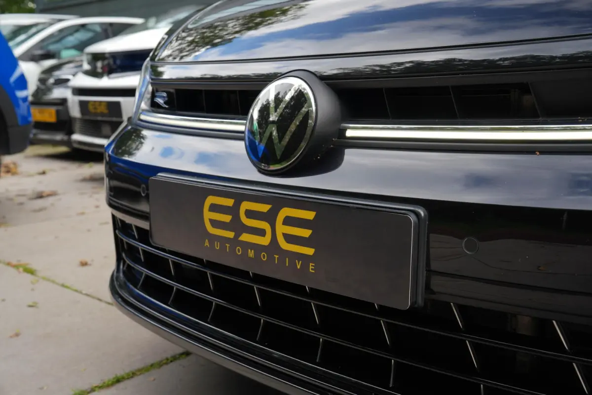 1.0 TSI R-Line | Panorama | ACC | Carplay | Camera | IQ Light