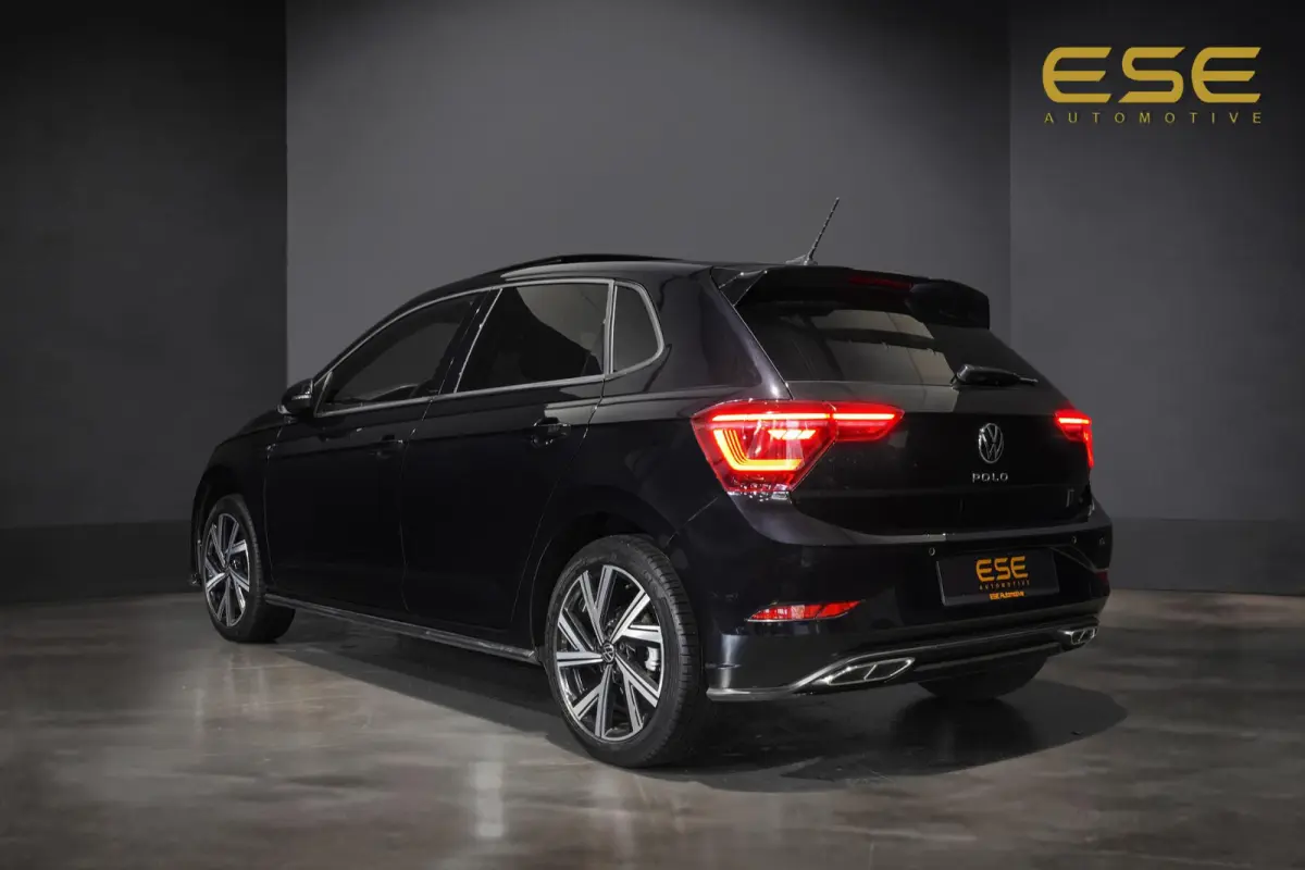1.0 TSI R-Line | Panorama | ACC | Carplay | Camera | IQ Light