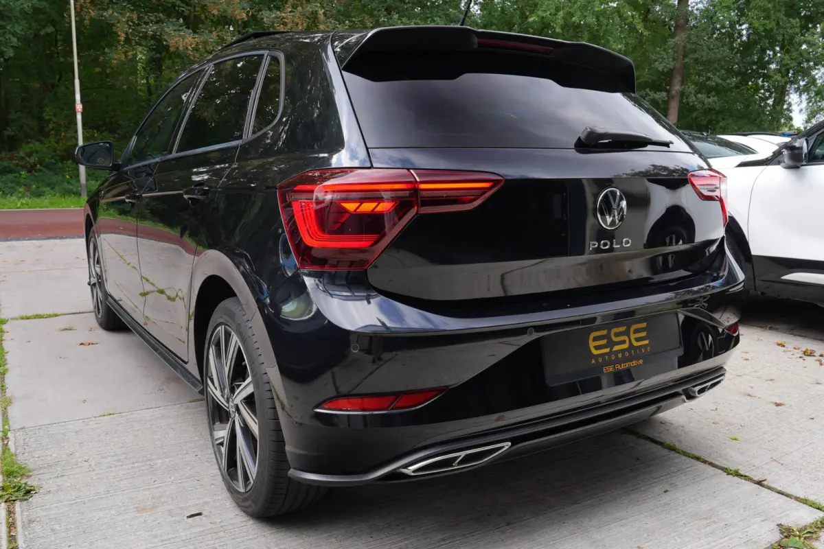 1.0 TSI R-Line | Panorama | ACC | Carplay | Camera | IQ Light