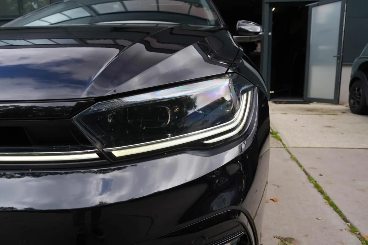 1.0 TSI R-Line | Panorama | ACC | Carplay | Camera | IQ Light