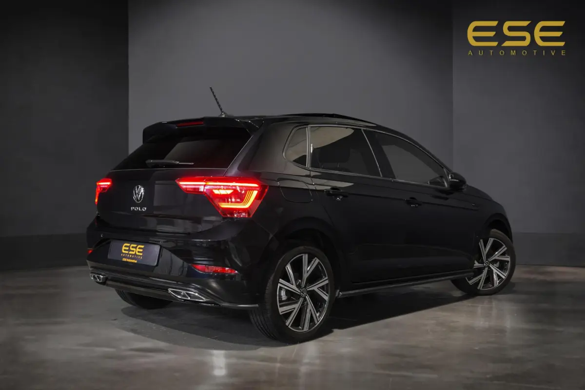 1.0 TSI R-Line | Panorama | ACC | Carplay | Camera | IQ Light