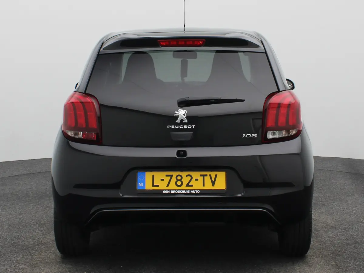 1.0 e-VTi Allure Carplay | Camera | Climate Control | Keyless | Bluetooth Telefoonverbinding | 15" Lichtmetalen Velgen | Origineel NL!