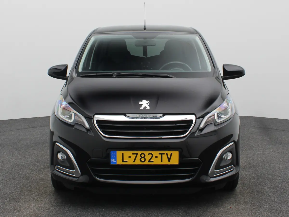 1.0 e-VTi Allure Carplay | Camera | Climate Control | Keyless | Bluetooth Telefoonverbinding | 15" Lichtmetalen Velgen | Origineel NL!