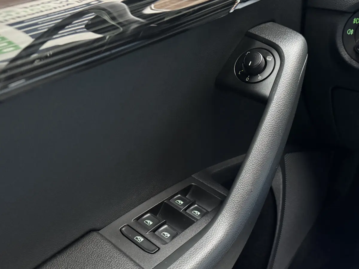 1.5 TSI 150PK DSG GREENTECH BUSINESS PLUS EDITION TREKHAAK/CAMERA/CARPLAY/LEDER