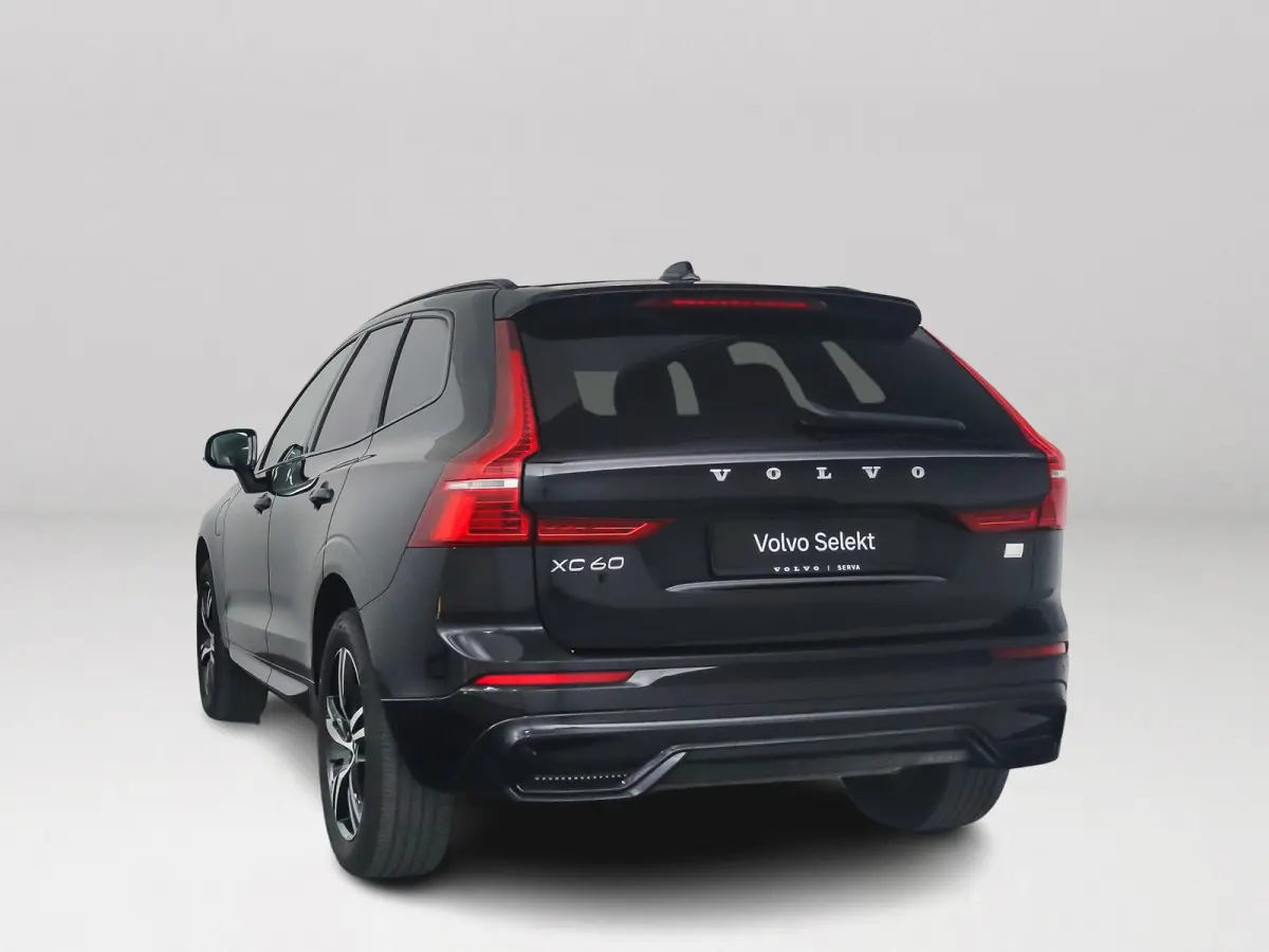 T6 Plug-in hybrid AWD Plus Dark | Panoramadak | Parkeercamera | Stoel- en Stuurverwarming