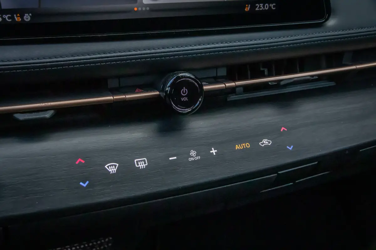 Evolve 66 kWh | Adap.cruise | 360 Camera | Apple Carplay/Android Auto | Elec.stoelen | Stoelverwarming | | Achteruitrijcamera | Apple Carplay/Android Auto|telefoonintegratie premium | Cruise