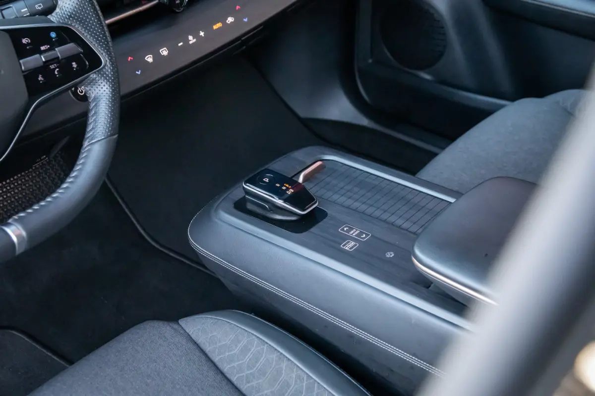 Evolve 66 kWh | Adap.cruise | 360 Camera | Apple Carplay/Android Auto | Elec.stoelen | Stoelverwarming | | Achteruitrijcamera | Apple Carplay/Android Auto|telefoonintegratie premium | Cruise