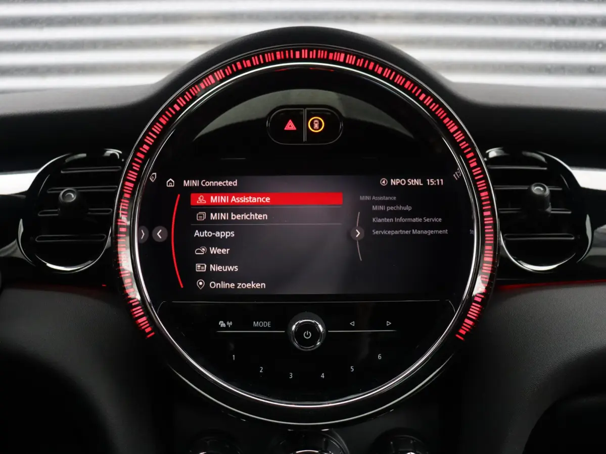 Cooper | Camden Edition + Panodak + Sportstoelen + Apple Carplay + Camera + Comfort Access + Stuurwiel Verwarmd + 17'' LMV