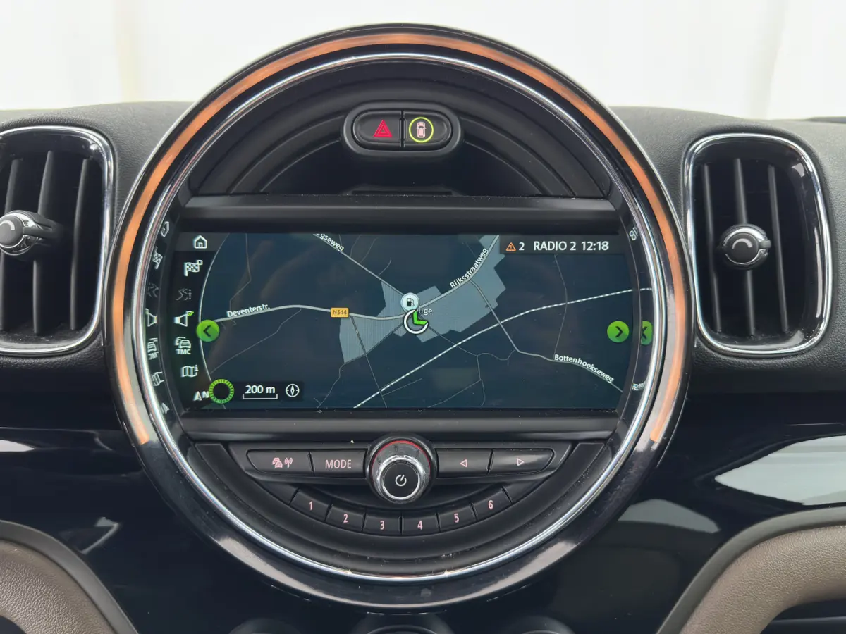 1.5 Cooper ALL4 Aut. *PANO | LEATHER | FULL-LED | HARMAN/KARDON | ADAPTIVE-CRUISE | CAMERA | SPORTSEATS | PRIVACY-GLASS | NAVI-FULLMAP | ECC | PDC | 19''ALU*