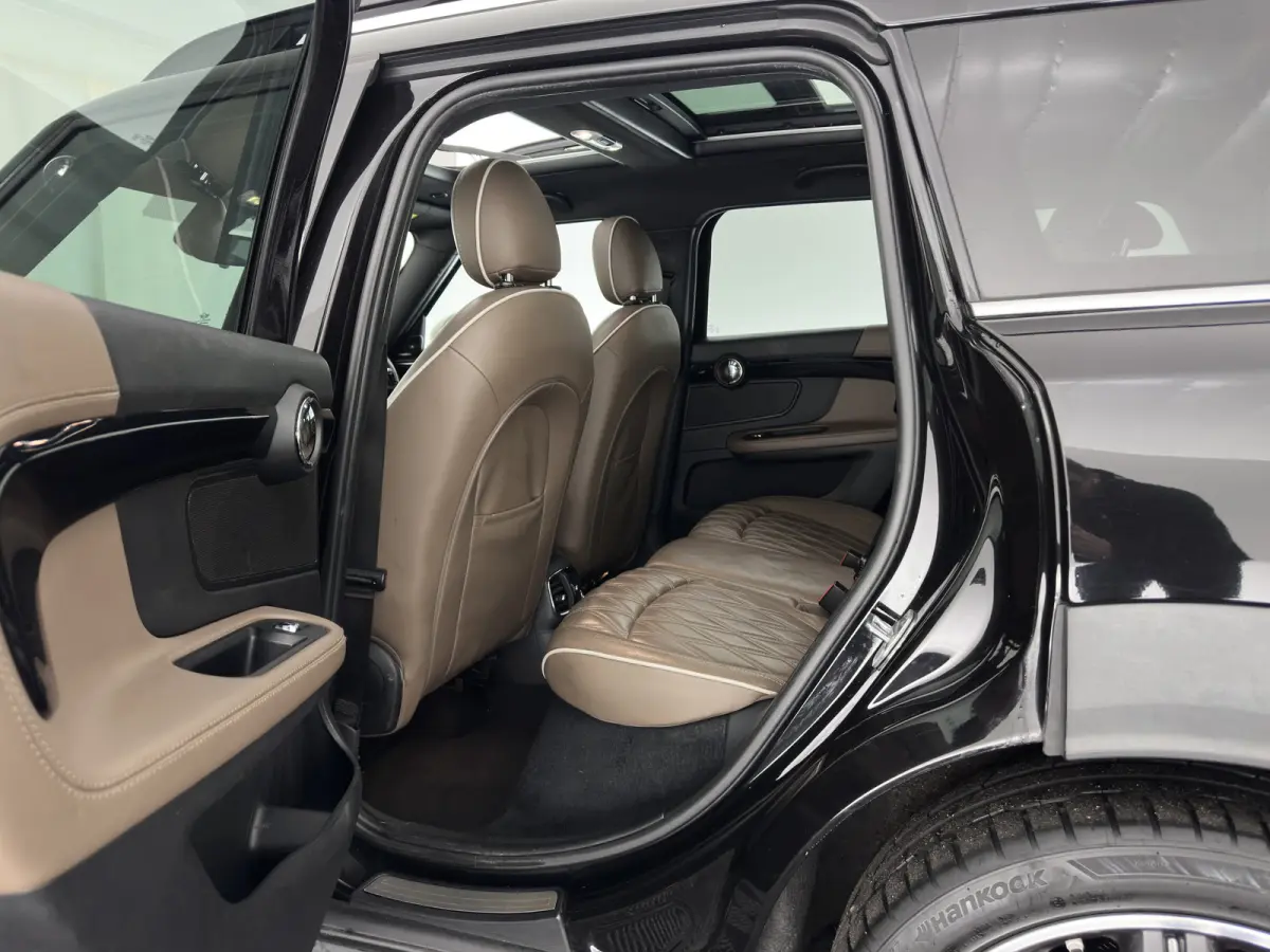 1.5 Cooper ALL4 Aut. *PANO | LEATHER | FULL-LED | HARMAN/KARDON | ADAPTIVE-CRUISE | CAMERA | SPORTSEATS | PRIVACY-GLASS | NAVI-FULLMAP | ECC | PDC | 19''ALU*