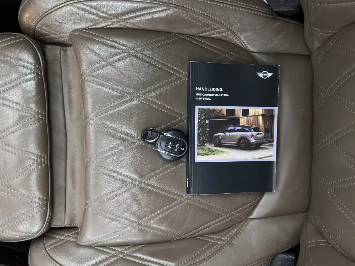 1.5 Cooper ALL4 Aut. *PANO | LEATHER | FULL-LED | HARMAN/KARDON | ADAPTIVE-CRUISE | CAMERA | SPORTSEATS | PRIVACY-GLASS | NAVI-FULLMAP | ECC | PDC | 19''ALU*