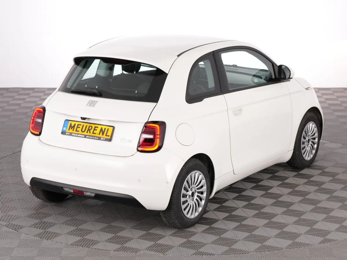 Urban Plus 42kWh | CAMERA | STOELVERW. | CARPLAY | SOH: 100% | !