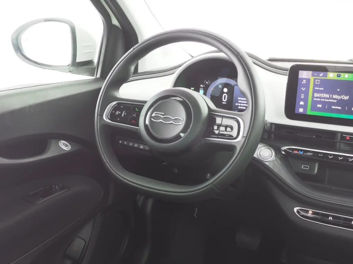 Urban Plus 42kWh | CAMERA | STOELVERW. | CARPLAY | SOH: 100% | !