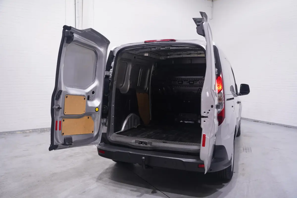 1.5 TDCI L1 Trend Navi, Camera, D-Riem vv 160 dkm Airco, Trekhaak, PDC achter, 3-Zits