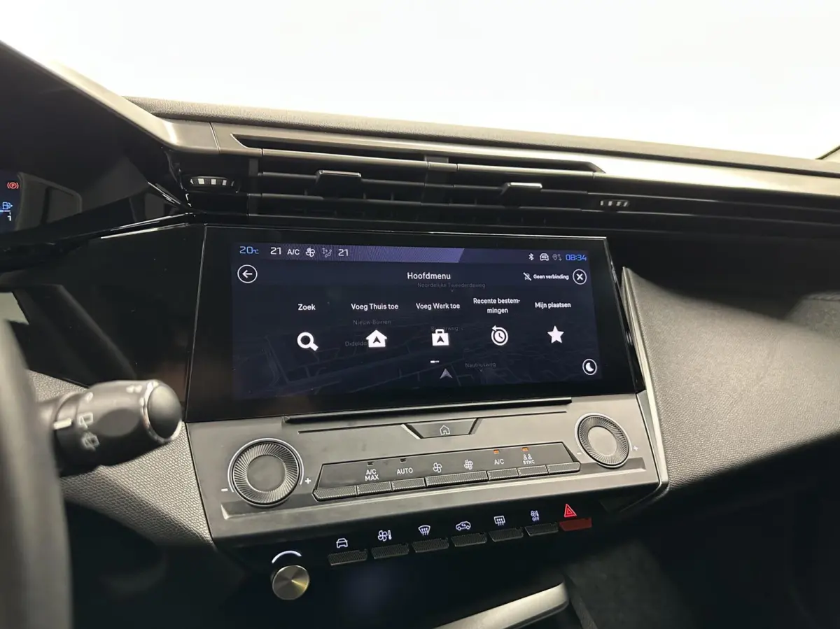 1.2 PureTech Active Pack Business TREKHAAK NAVI CARPLAY CRUISE ECC.