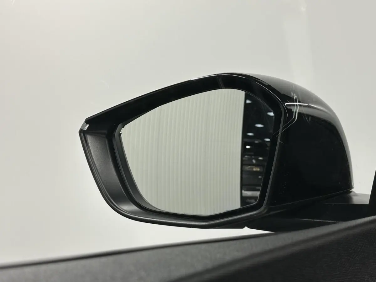 1.2 PureTech Active Pack Business TREKHAAK NAVI CARPLAY CRUISE ECC.