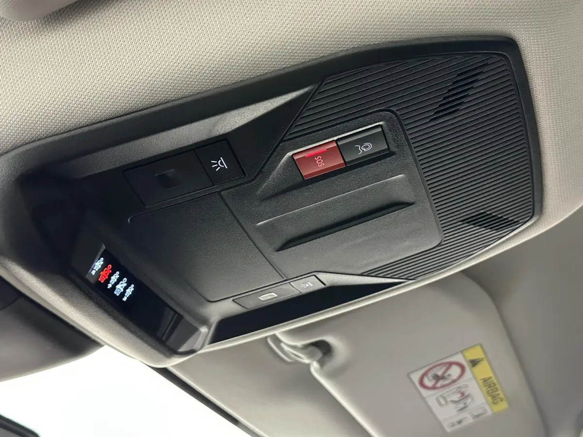 1.2 PureTech Active Pack Business TREKHAAK NAVI CARPLAY CRUISE ECC.