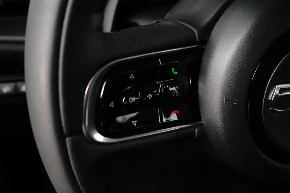 Icon 42 kWh Apple CarPlay/Android Auto | Climate Controle | Cruise Controle | | Airco (automatisch) | Apple Carplay/Android Auto|telefoonintegratie premium | Bluetooth telefoonvoorbereiding