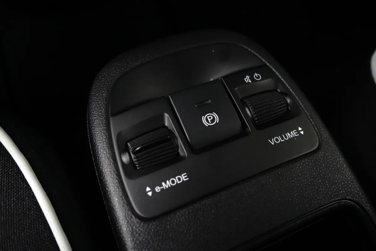 Icon 42 kWh Apple CarPlay/Android Auto | Climate Controle | Cruise Controle | | Airco (automatisch) | Apple Carplay/Android Auto|telefoonintegratie premium | Bluetooth telefoonvoorbereiding