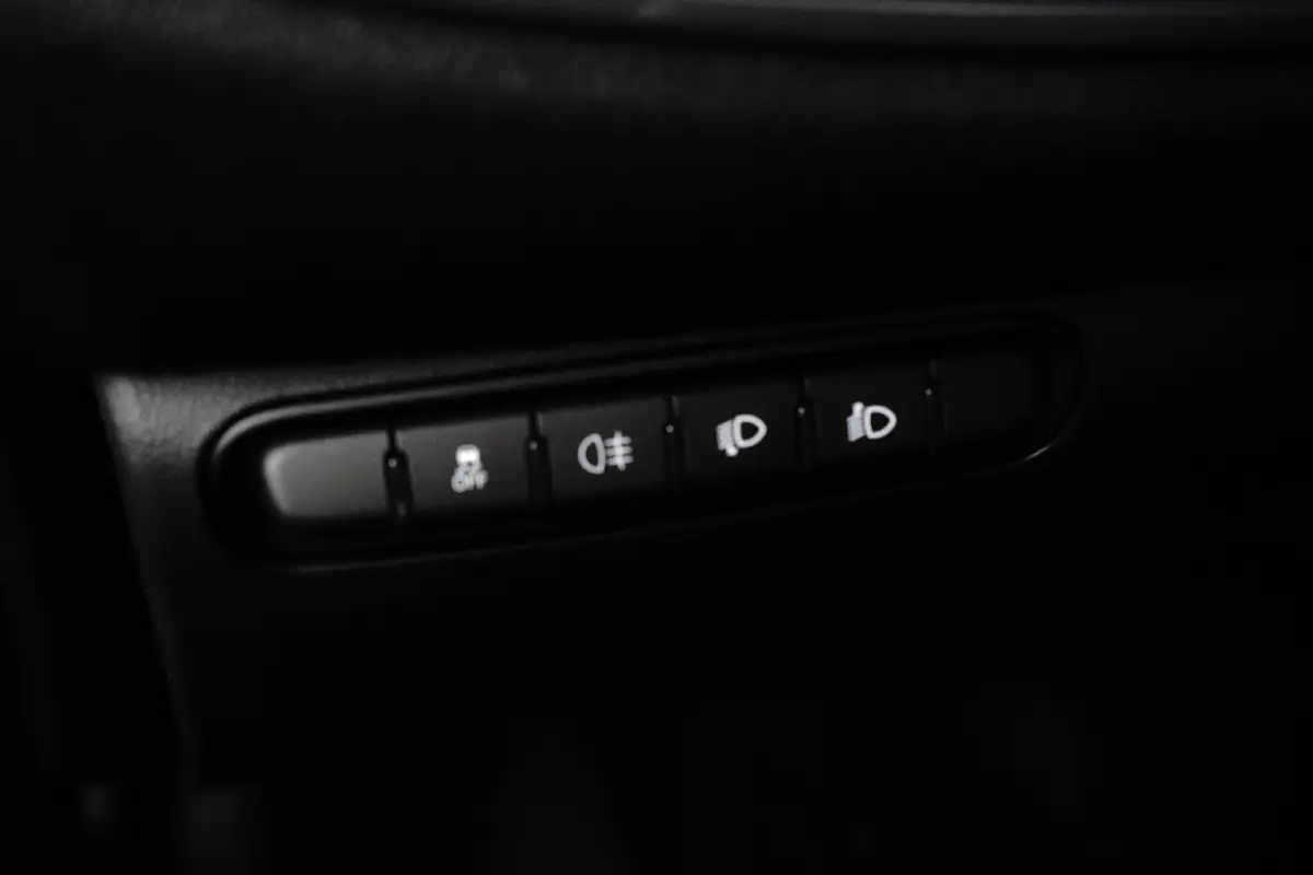 Icon 42 kWh Apple CarPlay/Android Auto | Climate Controle | Cruise Controle | | Airco (automatisch) | Apple Carplay/Android Auto|telefoonintegratie premium | Bluetooth telefoonvoorbereiding
