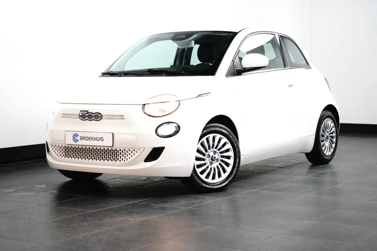 Icon 42 kWh Apple CarPlay/Android Auto | Climate Controle | Cruise Controle | | Airco (automatisch) | Apple Carplay/Android Auto|telefoonintegratie premium | Bluetooth telefoonvoorbereiding
