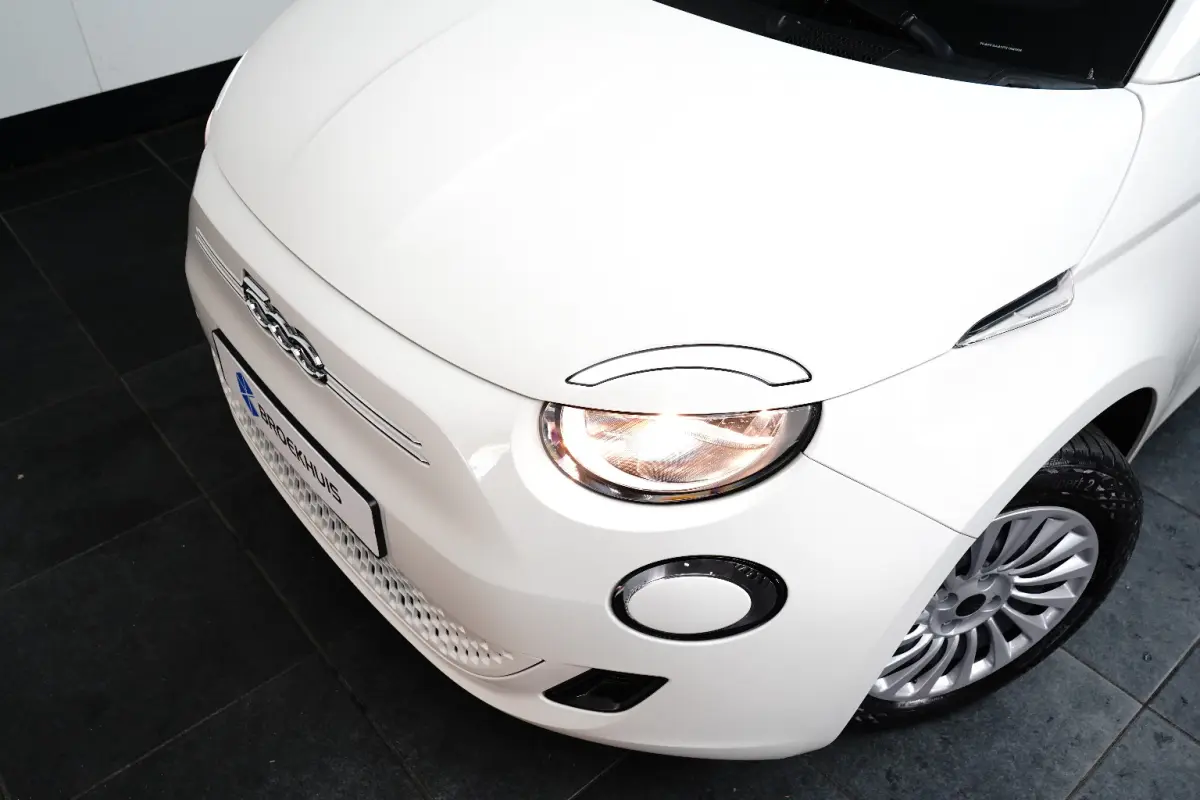 Icon 42 kWh Apple CarPlay/Android Auto | Climate Controle | Cruise Controle | | Airco (automatisch) | Apple Carplay/Android Auto|telefoonintegratie premium | Bluetooth telefoonvoorbereiding