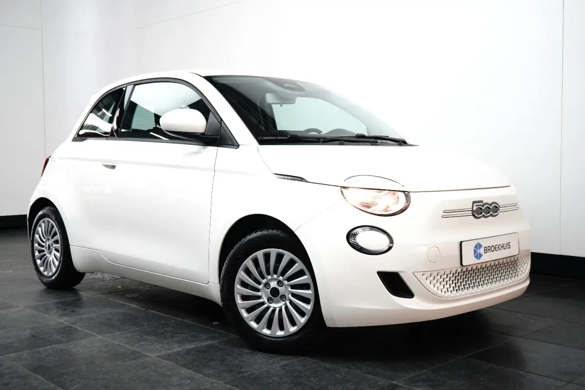 Icon 42 kWh Apple CarPlay/Android Auto | Climate Controle | Cruise Controle | | Airco (automatisch) | Apple Carplay/Android Auto|telefoonintegratie premium | Bluetooth telefoonvoorbereiding