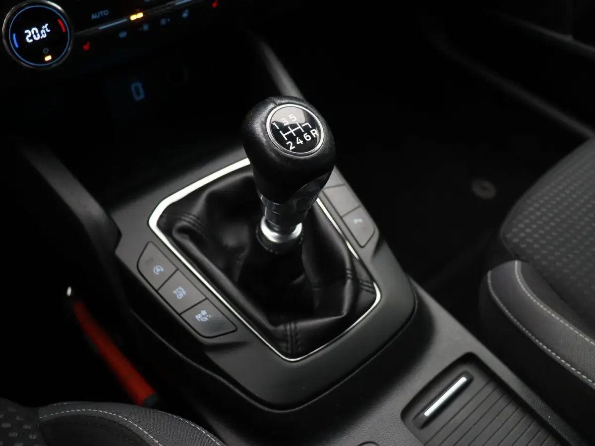 1.0 EcoBoost Trend Edition Business | Trekhaak | Climate Control | Stuurverwarming | Stoelverwarming | Voorruitverwarming |