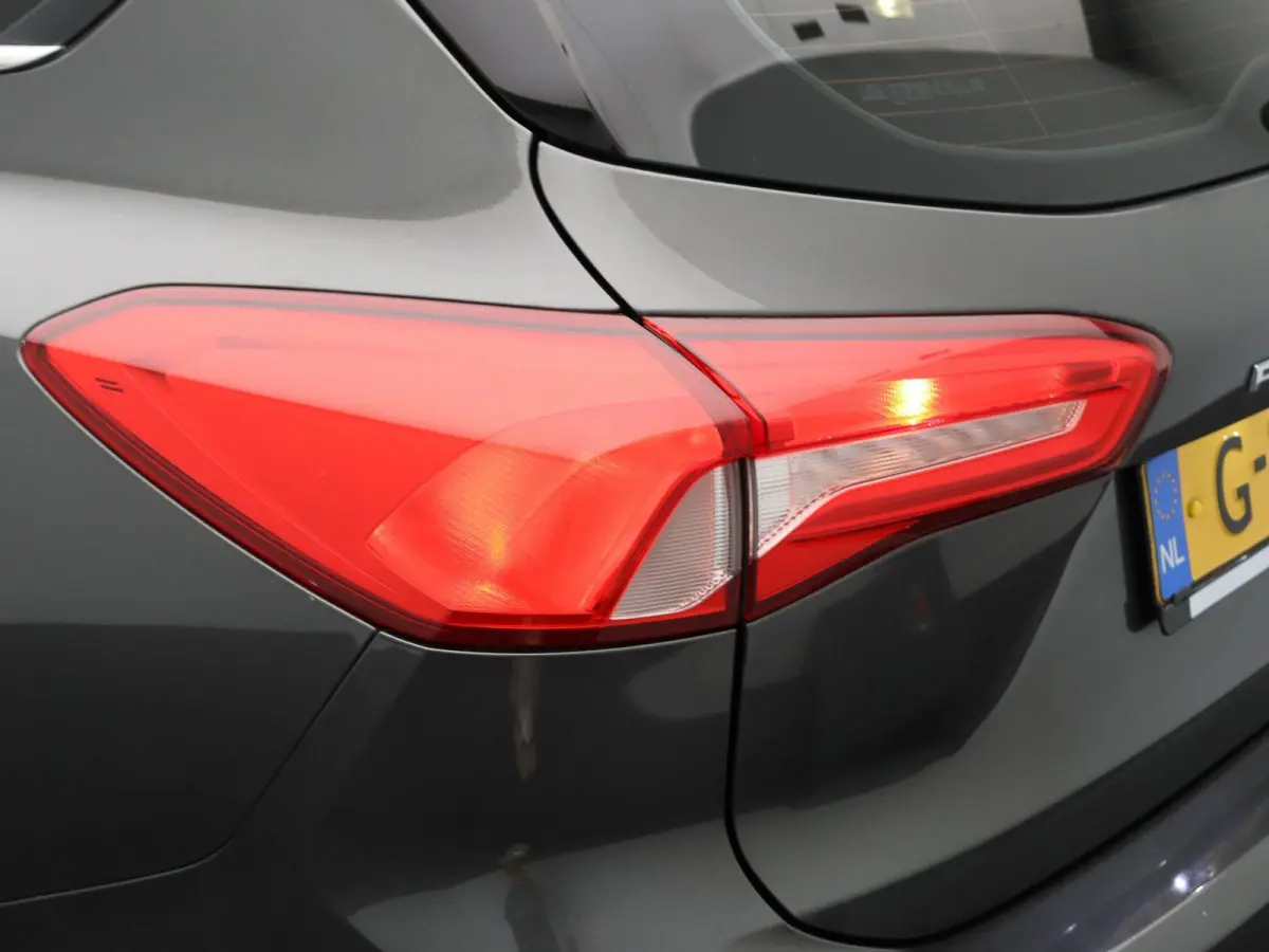 1.0 EcoBoost Trend Edition Business | Trekhaak | Climate Control | Stuurverwarming | Stoelverwarming | Voorruitverwarming |