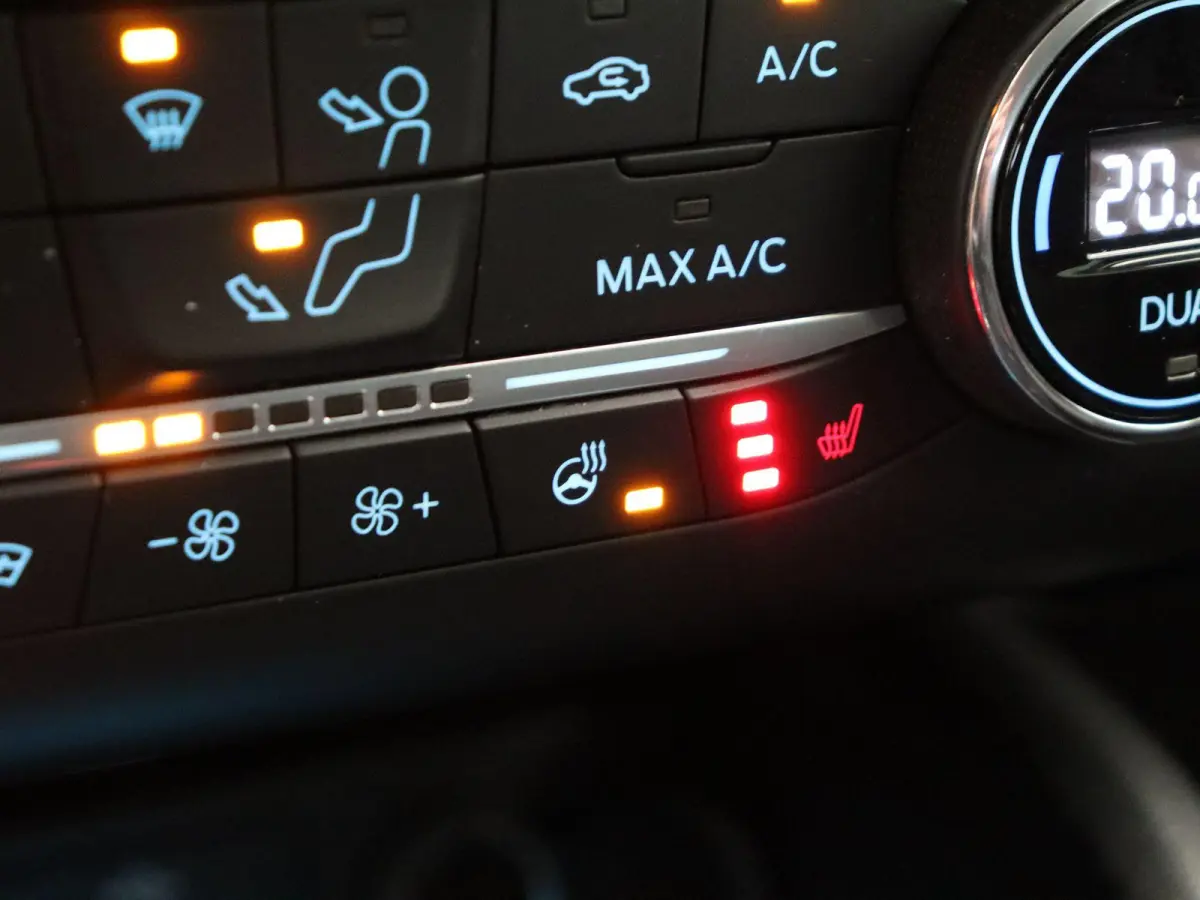 1.0 EcoBoost Trend Edition Business | Trekhaak | Climate Control | Stuurverwarming | Stoelverwarming | Voorruitverwarming |