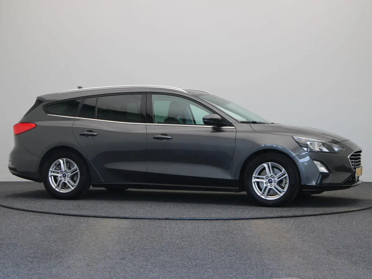 1.0 EcoBoost Trend Edition Business | Trekhaak | Climate Control | Stuurverwarming | Stoelverwarming | Voorruitverwarming |