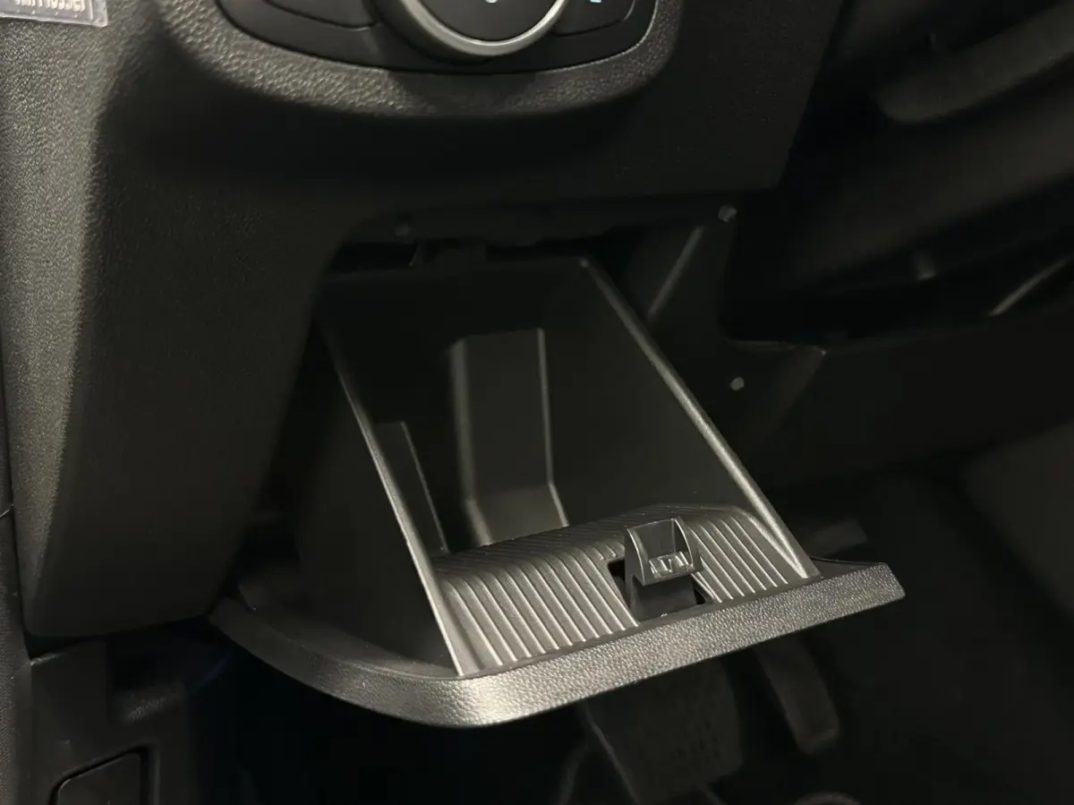 1.0 EcoBoost Titanium TREKHAAK CARPLAY NAVI CRUISE LM ECC 65000KM .