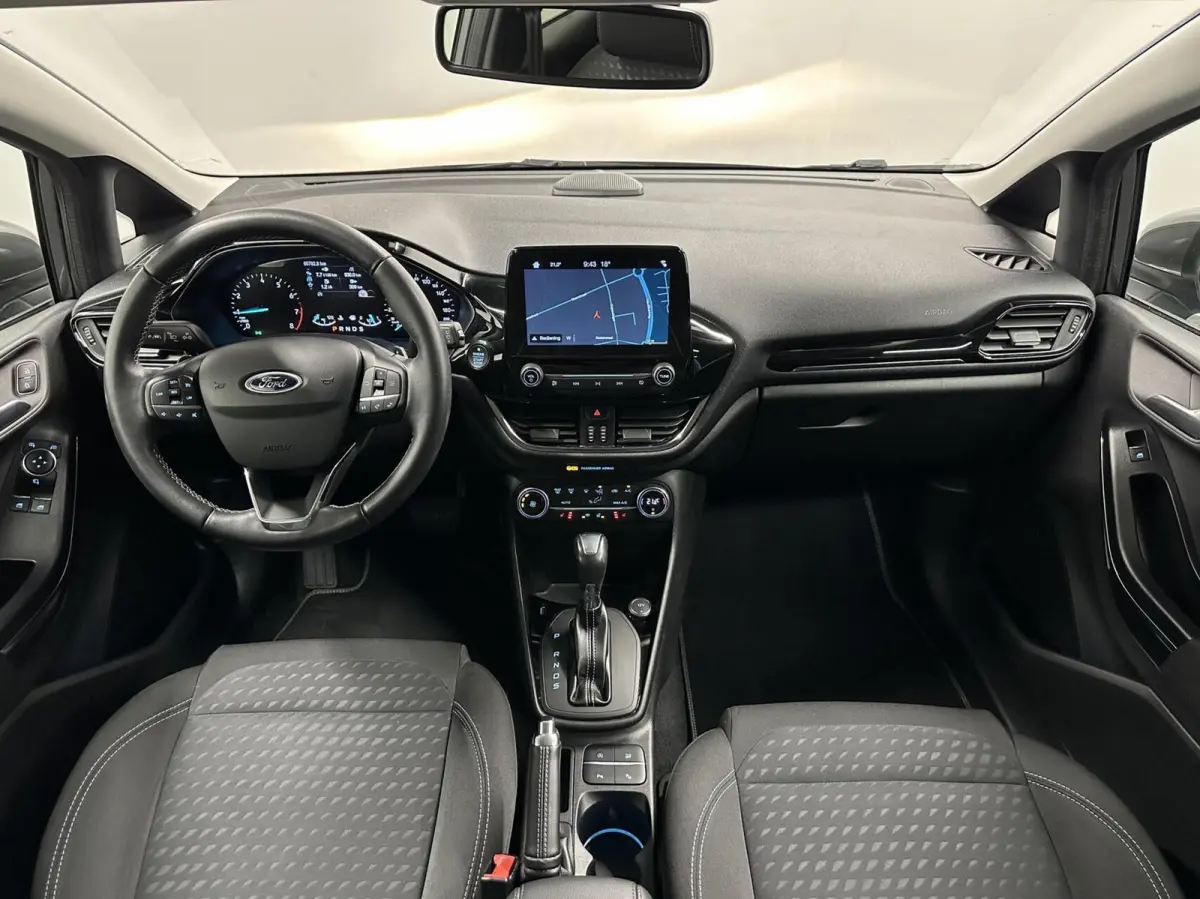 1.0 EcoBoost Titanium TREKHAAK CARPLAY NAVI CRUISE LM ECC 65000KM .